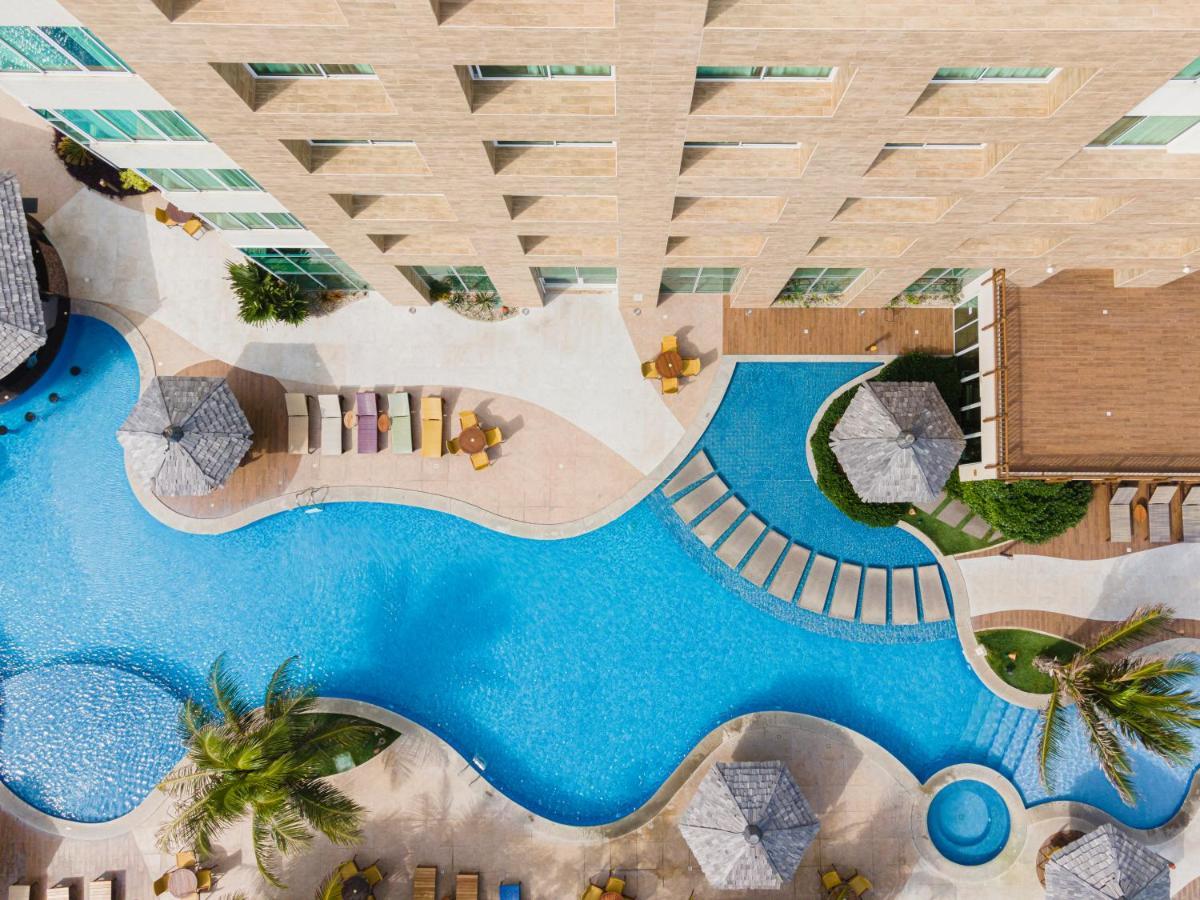 Gran Mareiro Hotel Fortaleza  Luaran gambar The pool at the hotel
